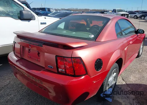 2001 Ford Mustang Deluxe/Premium/Standard z USA, uszkodzony, nr VIN 1FAFP40461F231232